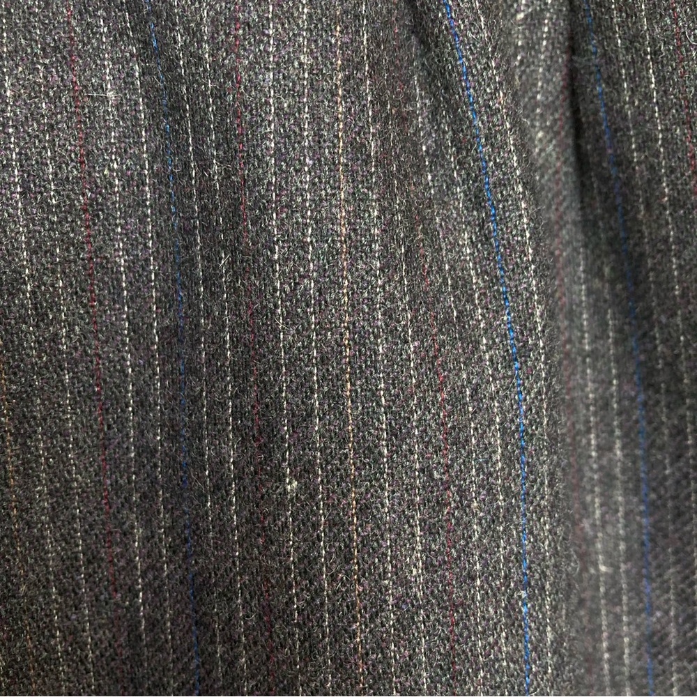 Vintage wool skirt gray pinstripe dark academia unique front slit detail - Picture 4 of 17